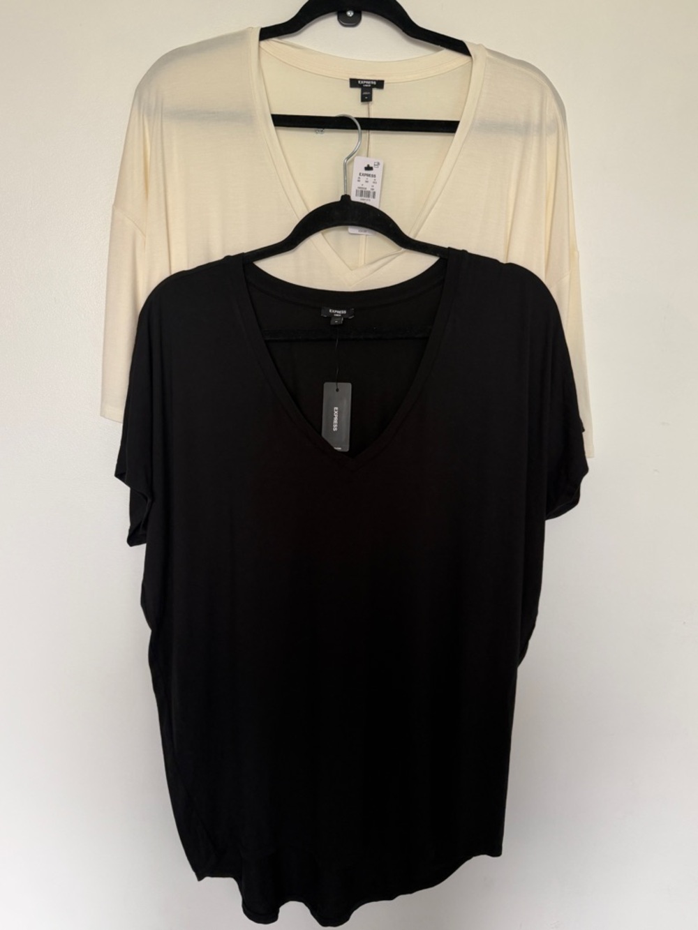 Express V-Neck Short Sleeve Dolman Top - Black and Cream Bundle
